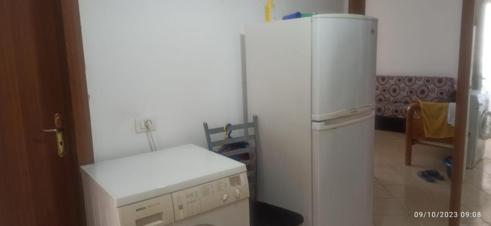 Royal 3 Hostel Tiran Dış mekan fotoğraf